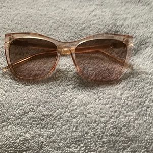 Sophia Vergara Foster Grant Sunglasses